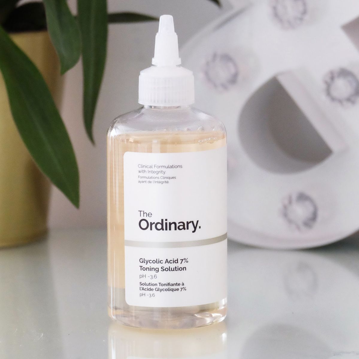 The Ordinary Glycolic Acid 7% Exfoliating Toner (240 ml) For Broken and Inflammed Skin, Bad Odour - Darker Underarms and Dandruff free Scalp